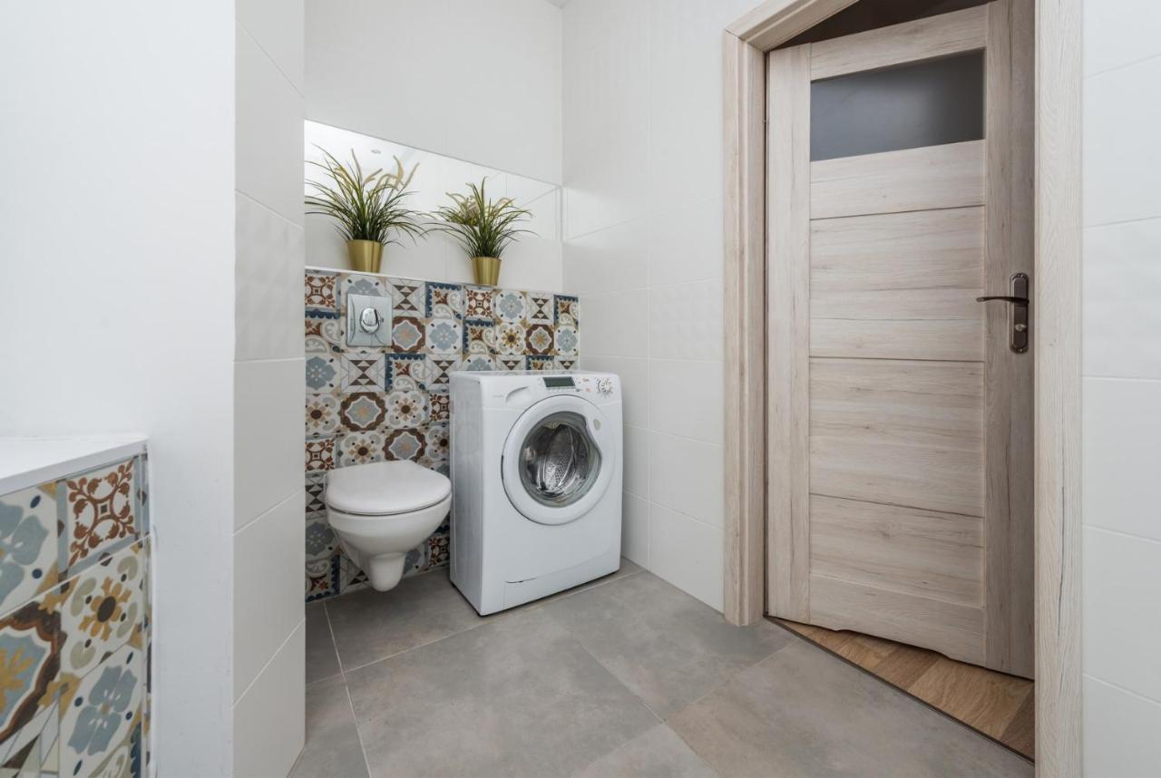 Hello Apartments City Center Of Old Town 3 Bedrooms Art & View Gdansk Bagian luar foto
